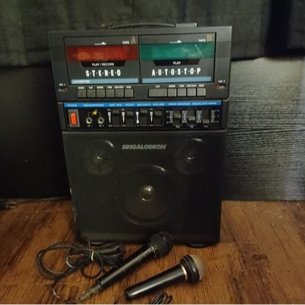 Vintage Singalodeon Portable Stereo Karaoke Model K5 Double Cassette w/ 2 Mic